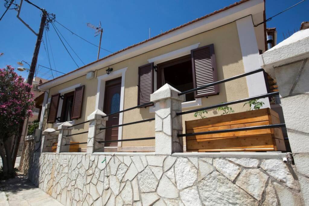 הוילה Kostas' House Argostoli מראה חיצוני תמונה